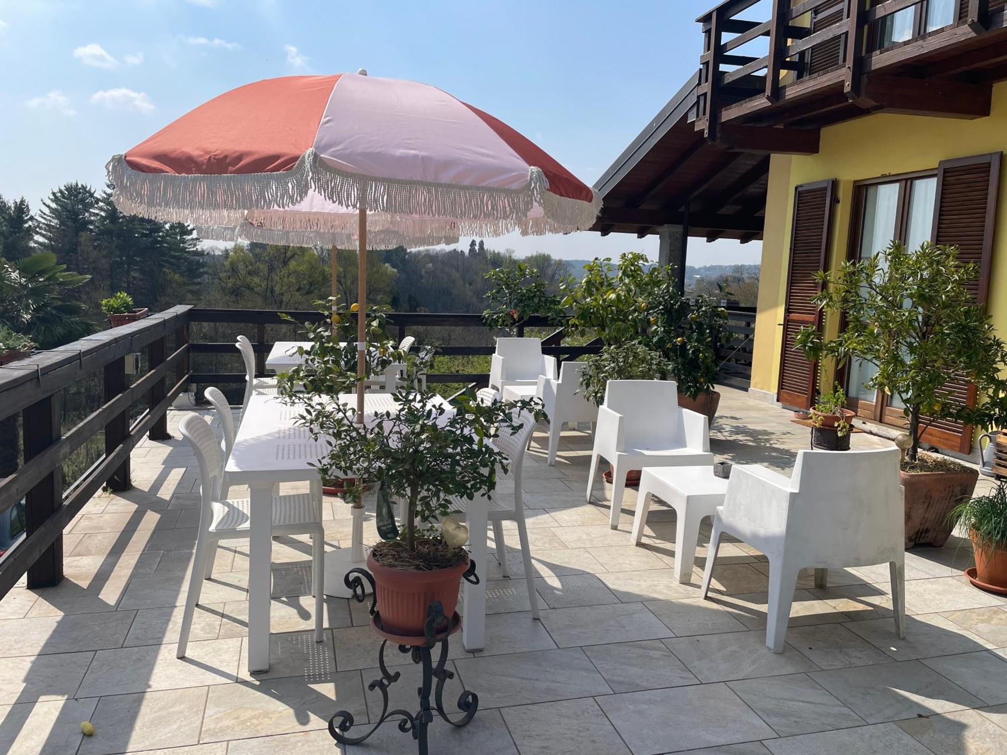 Bb10 Oasi Guest House Arona Exterior photo