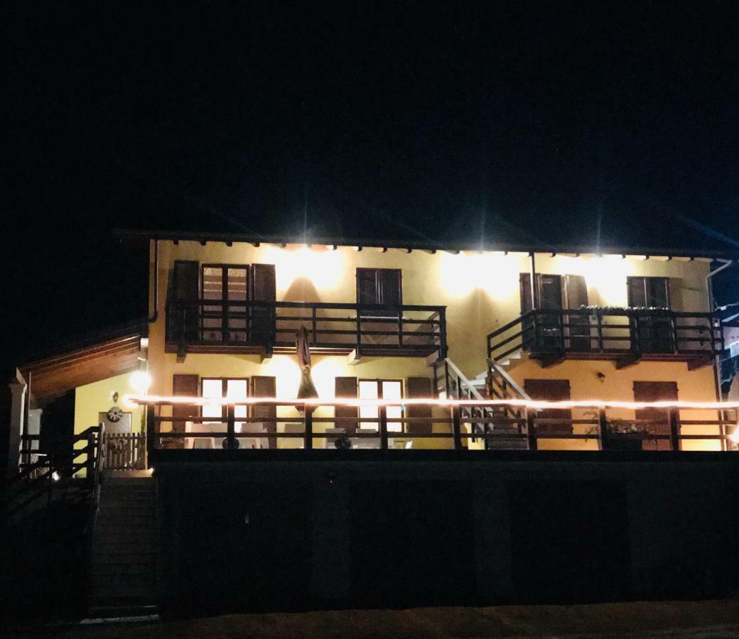 Bb10 Oasi Guest House Arona Exterior photo